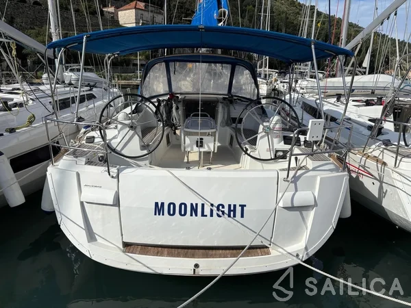 Sun Odyssey 479 - Yacht Charter Sailica
