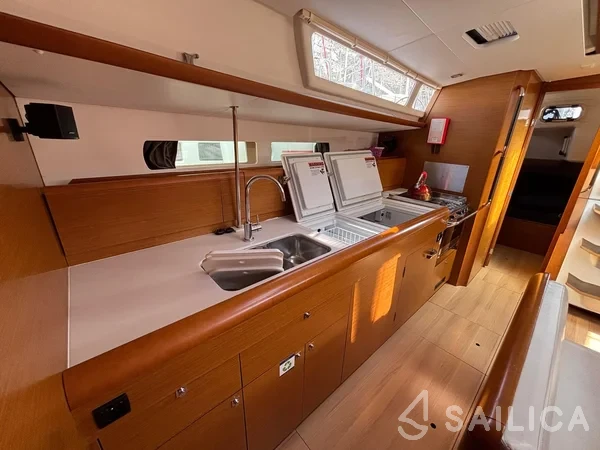 Sun Odyssey 479 - Yacht Charter Sailica