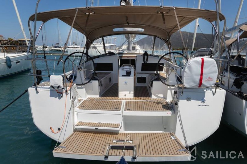 Sun Odyssey 440 - Yacht Charter Sailica