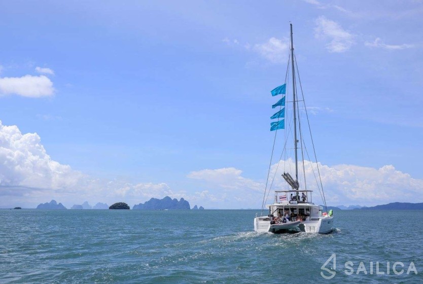 Lagoon 52 - Yacht Charter Sailica