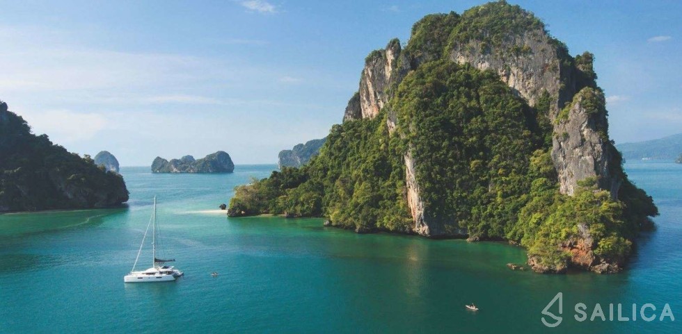 Lagoon 52 - Yacht Charter Sailica