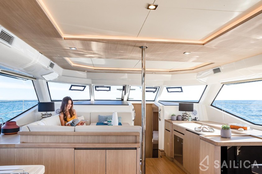Aquila 44 - Yacht Charter Sailica