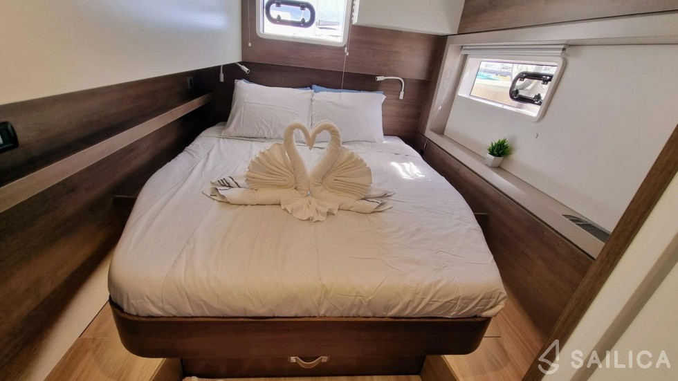 Bali 4.4 - Yacht Charter Sailica