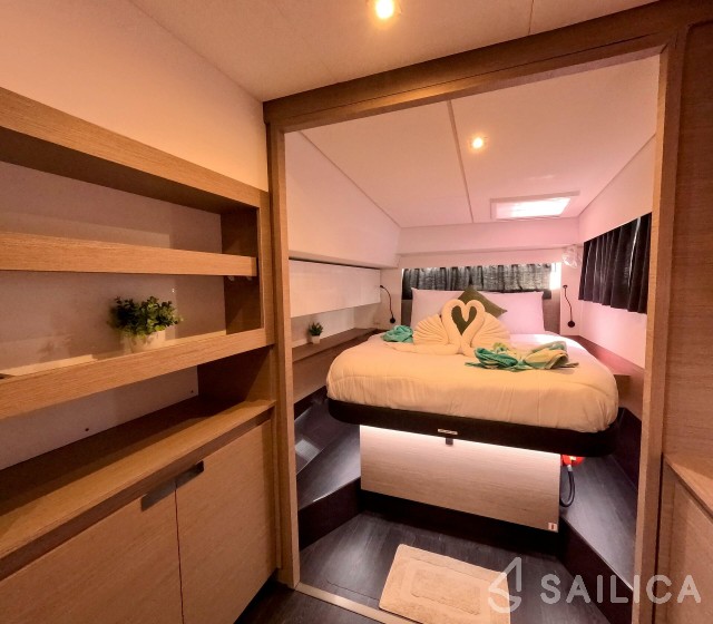 Fountaine Pajot - Yacht Charter Sailica