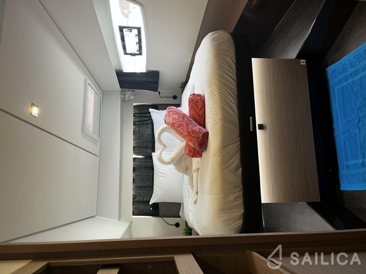 Fountaine Pajot - Yacht Charter Sailica