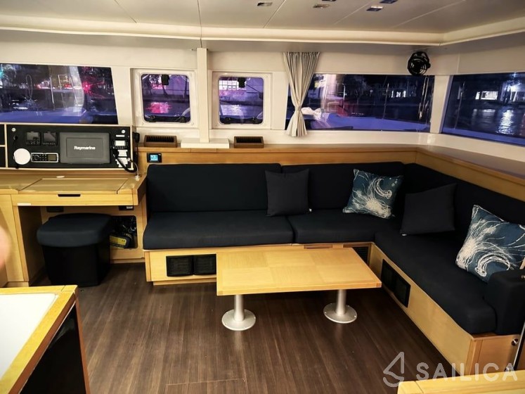 Lagoon 450 - Yacht Charter Sailica