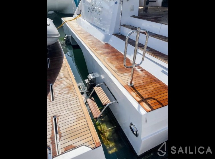 Aventura 50 MY - Yacht Charter Sailica