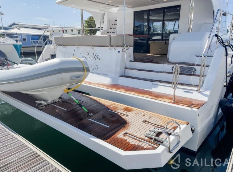 Aventura 50 MY - Yacht Charter Sailica