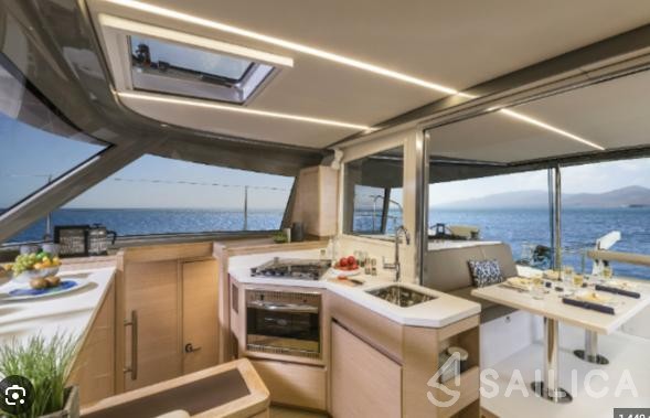 Nautitech 40 - Yacht Charter Sailica