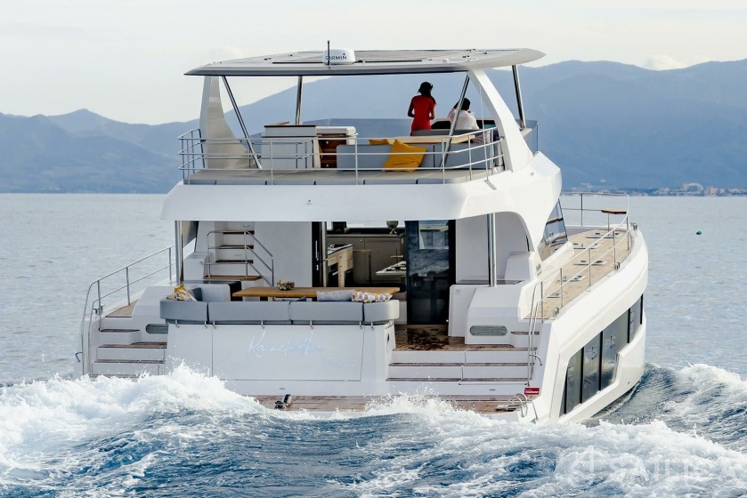 Aventura 50 MY - Yacht Charter Sailica