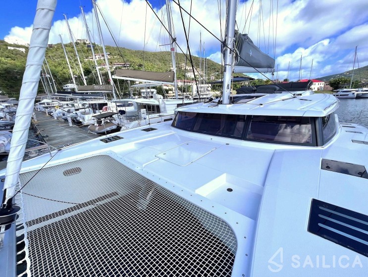 Tanna 47 - Yacht Charter Sailica