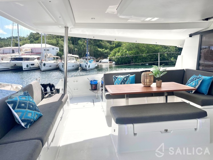 Tanna 47 - Yacht Charter Sailica