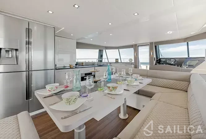 Aventura 50 MY - Yacht Charter Sailica