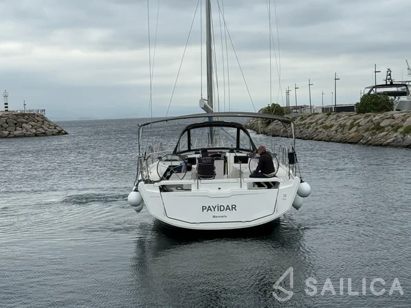 Dufour 44 - Yacht Charter Sailica