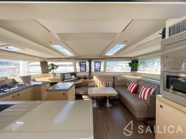 Saona 47 - Yacht Charter Sailica