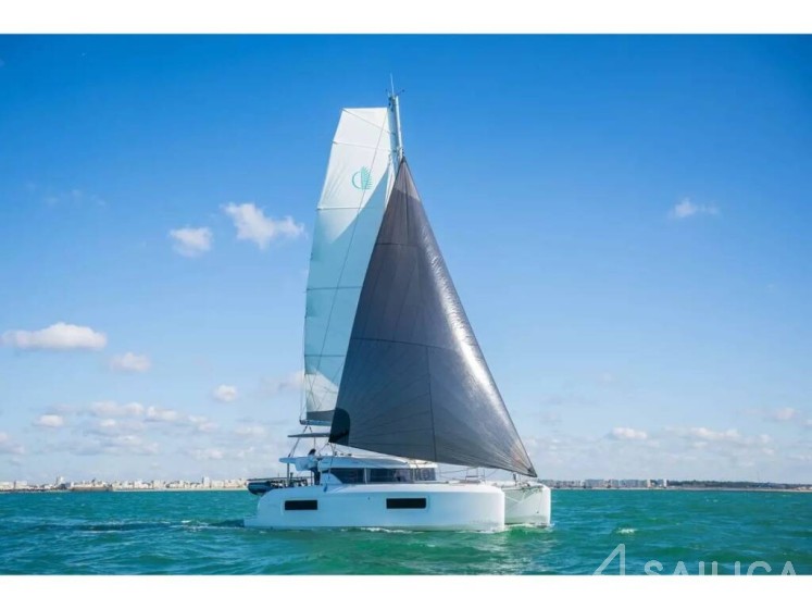 Lagoon 38 - Yacht Charter Sailica