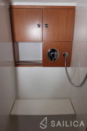 Bavaria 46 Cruiser - Yacht Charter Sailica