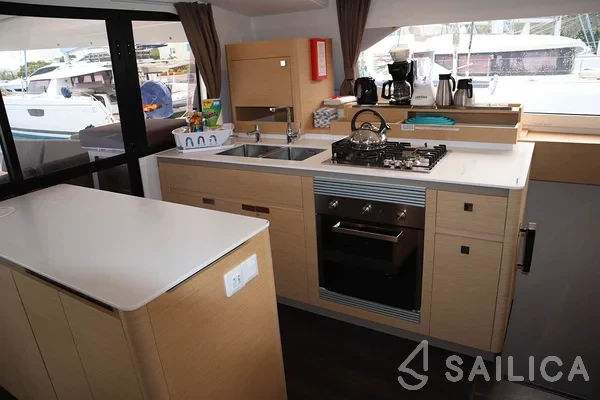 Aura 51 - Yacht Charter Sailica