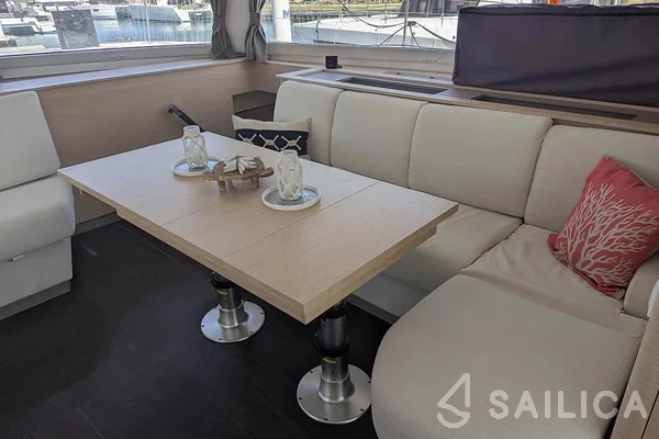 Aura 51 - Yacht Charter Sailica