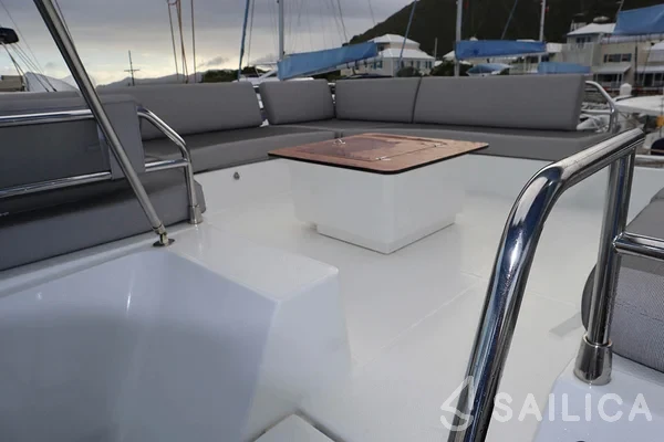 Aura 51 - Yacht Charter Sailica