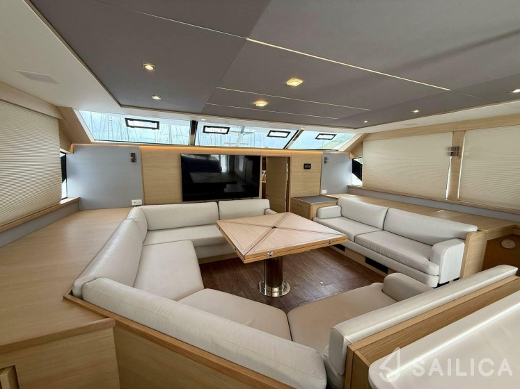 Aquila 54 - Yacht Charter Sailica