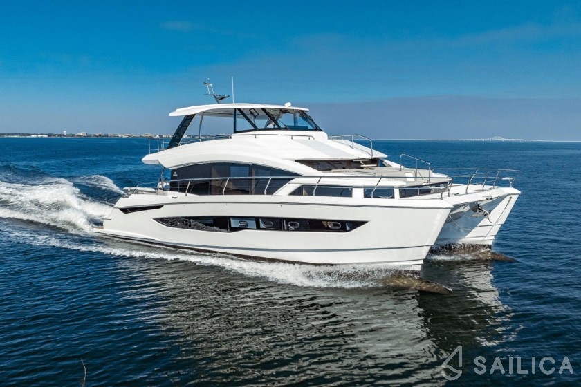 Aquila 54 - Yacht Charter Sailica