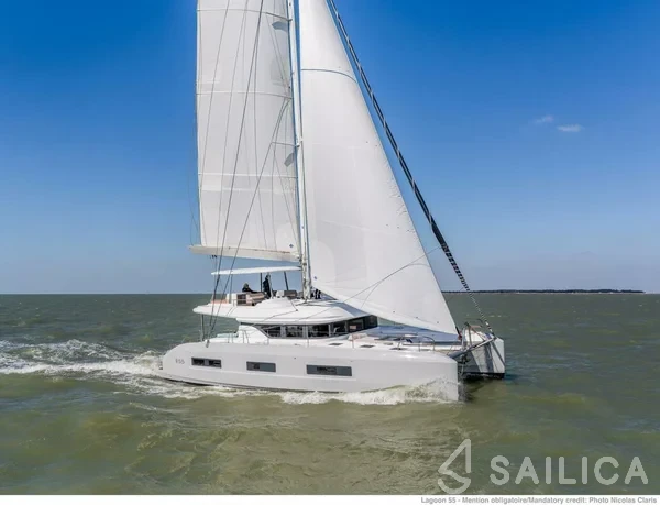 Lagoon 55 - Yacht Charter Sailica