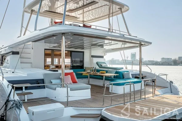 Lagoon 55 - Yacht Charter Sailica