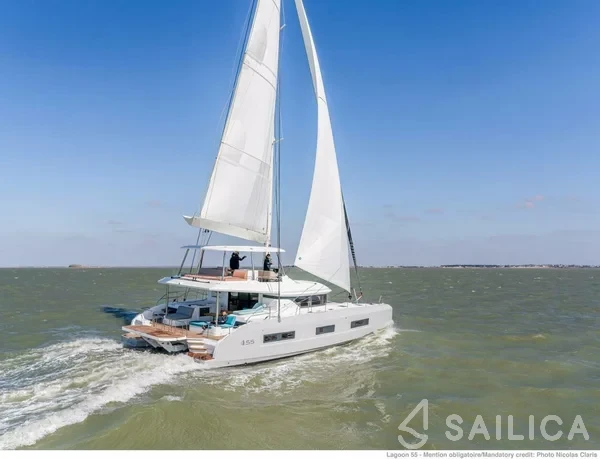 Lagoon 55 - Yacht Charter Sailica