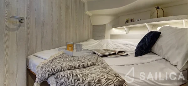 Le Boat Horizon 2 - Yacht Charter Sailica