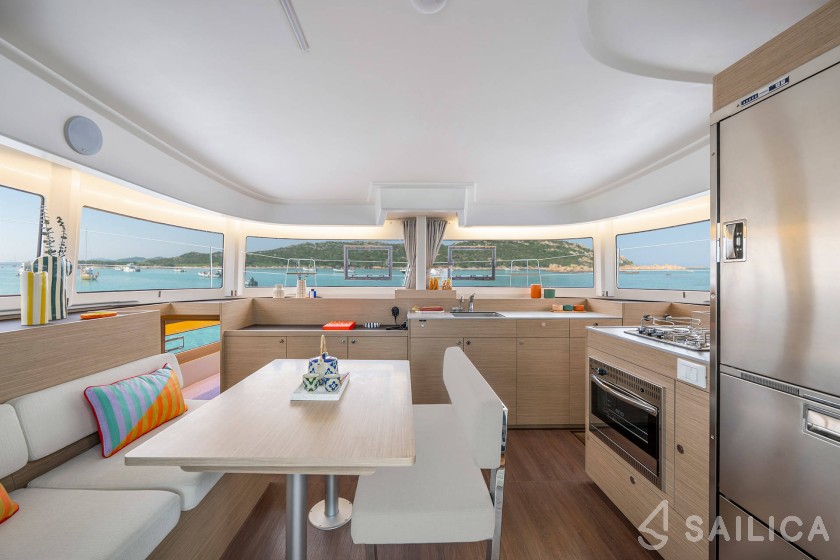 Lagoon 38 - Yacht Charter Sailica
