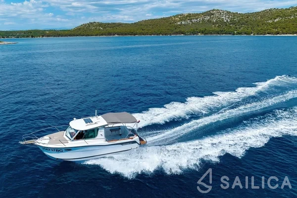 Ocqueteau Timonier 715 - Yacht Charter Sailica