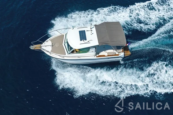 Ocqueteau Timonier 715 - Yacht Charter Sailica