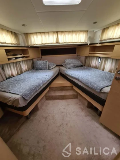 Greenline 48 Fly - Yacht Charter Sailica