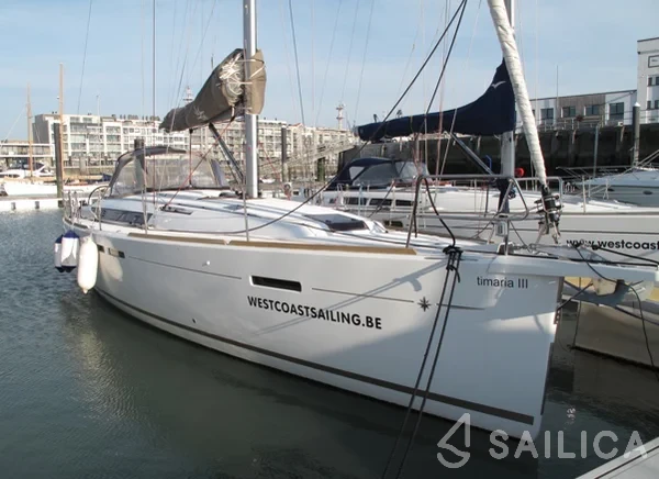 Sun Odyssey 449 - Yacht Charter Sailica