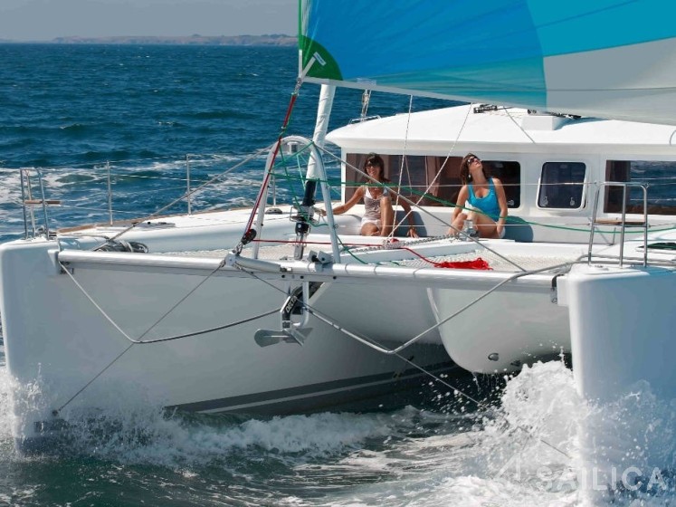 Lagoon 450 - Yacht Charter Sailica