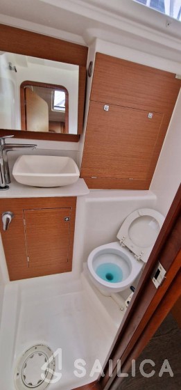 Dufour 460 GL - Yacht Charter Sailica