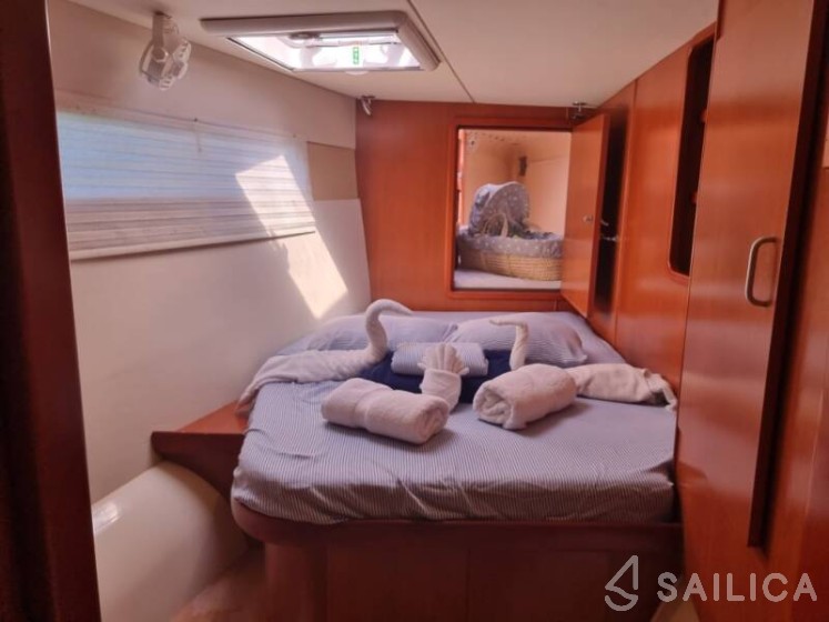 Lagoon 46  - Yacht Charter Sailica