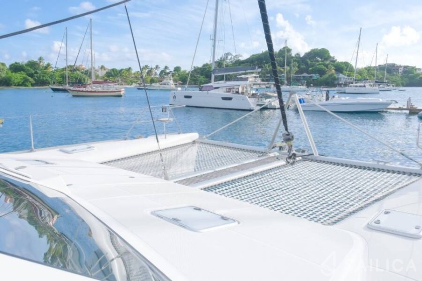 Voyage 480 - Yacht Charter Sailica