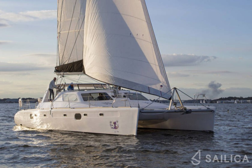 Voyage 480 - Yacht Charter Sailica