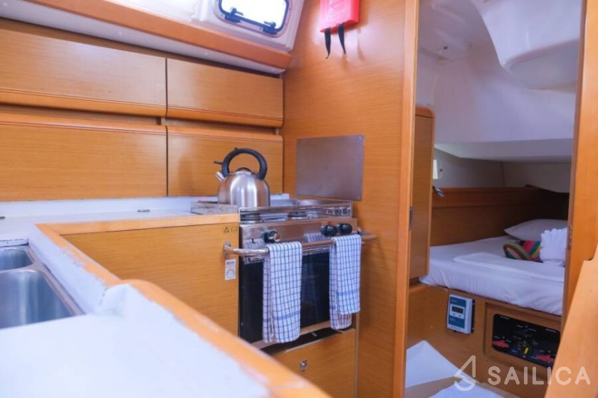 Sun Odyssey 449 - Yacht Charter Sailica
