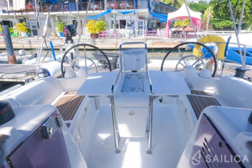 Sun Odyssey 419 - Yacht Charter Sailica