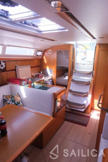 Sun Odyssey 419 - Yacht Charter Sailica