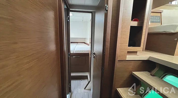 Lagoon 40 - Yacht Charter Sailica