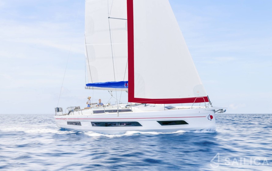 Dufour 41 - Yacht Charter Sailica