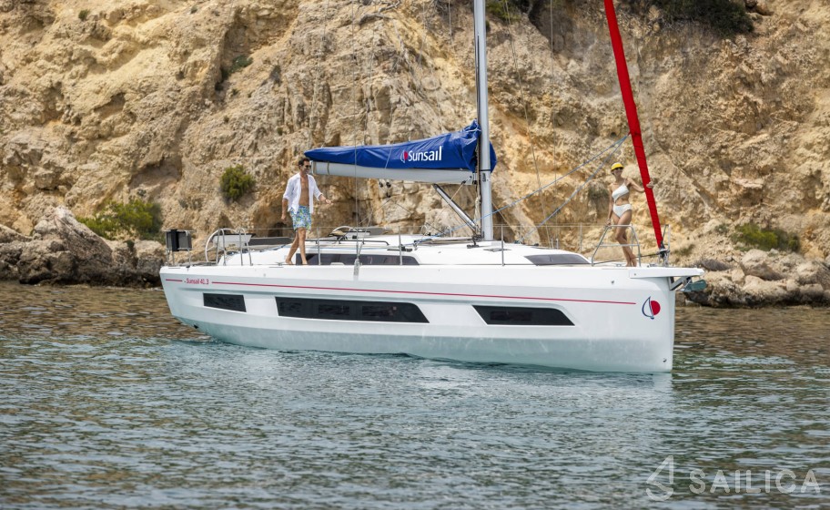 Dufour 41 - Yacht Charter Sailica