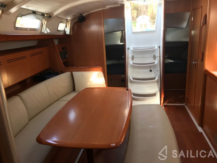 Cyclades 43.4 - Yacht Charter Sailica
