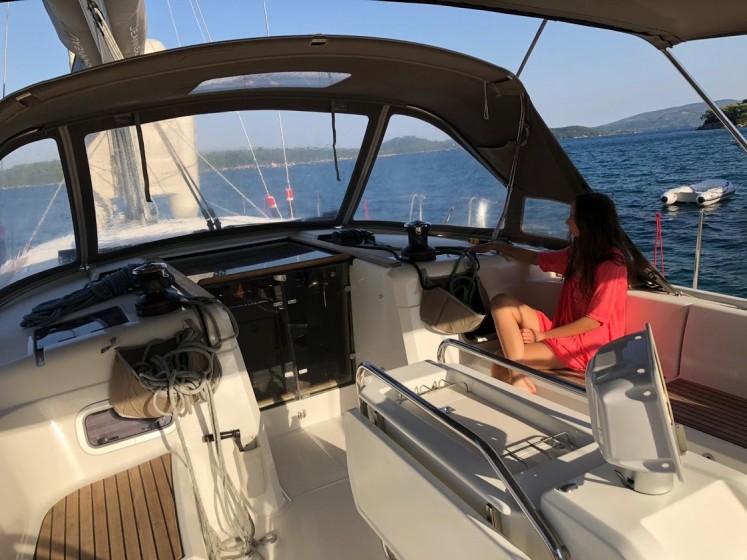 Cyclades 43.4 - Yacht Charter Sailica