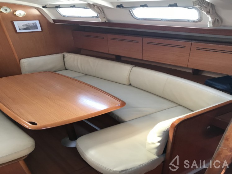 Cyclades 43.4 - Yacht Charter Sailica