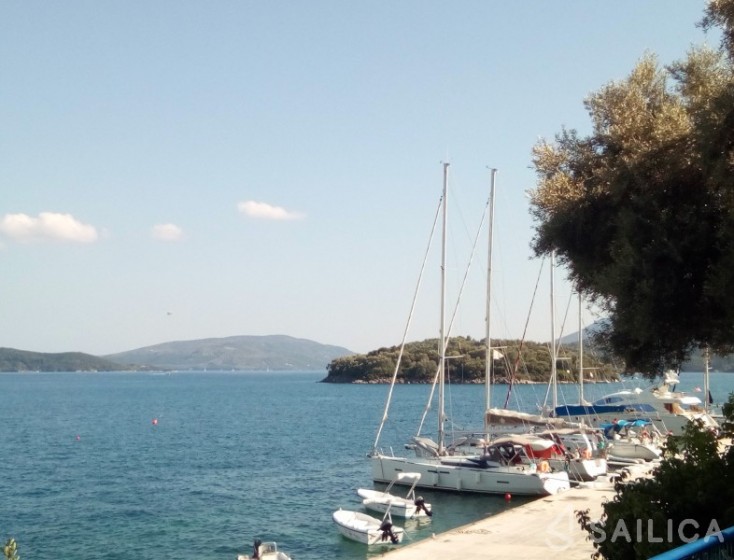 Cyclades 43.4 - Yacht Charter Sailica